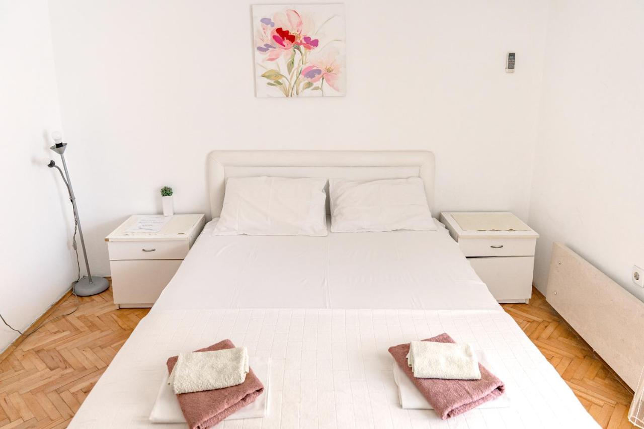 Guest House Jasna Будва Екстериор снимка
