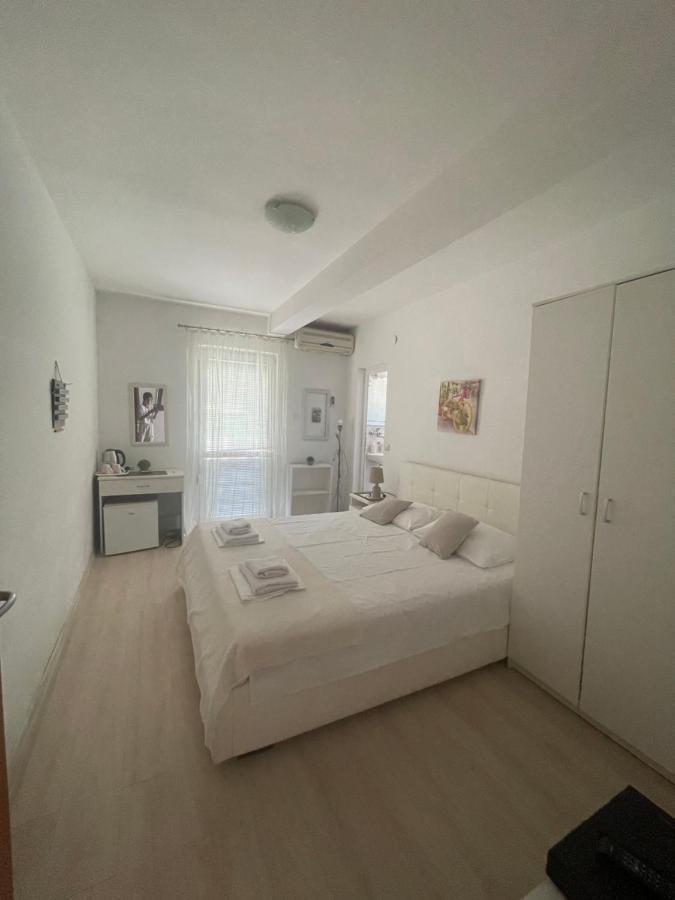 Guest House Jasna Будва Екстериор снимка