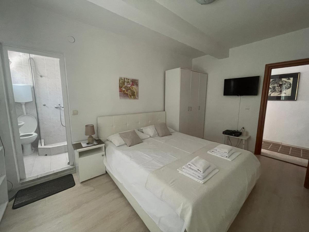 Guest House Jasna Будва Екстериор снимка