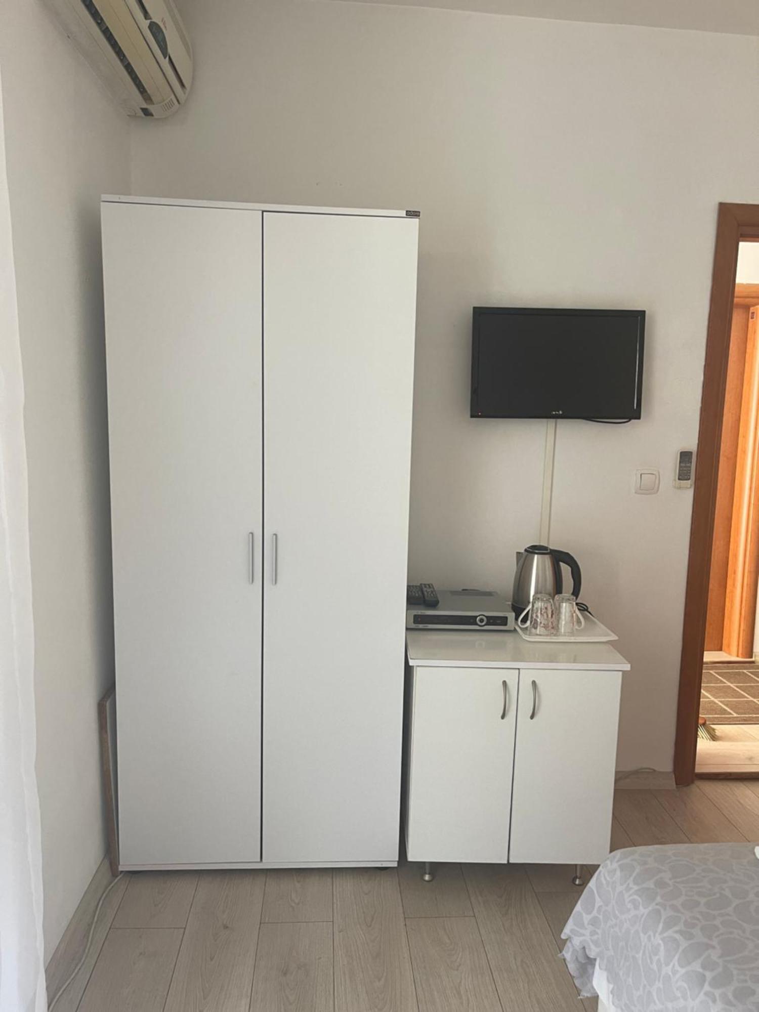 Guest House Jasna Будва Екстериор снимка