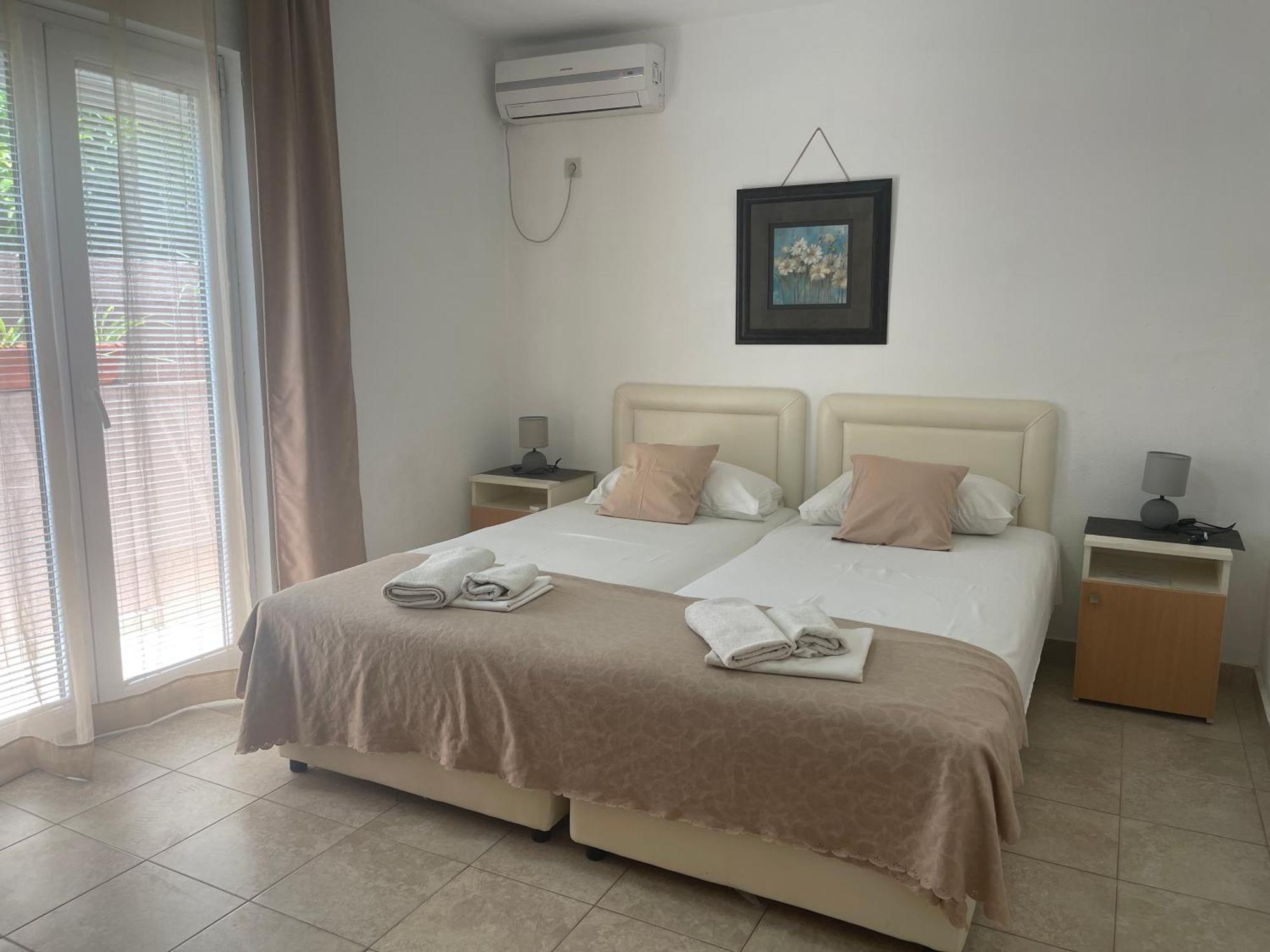 Guest House Jasna Будва Екстериор снимка