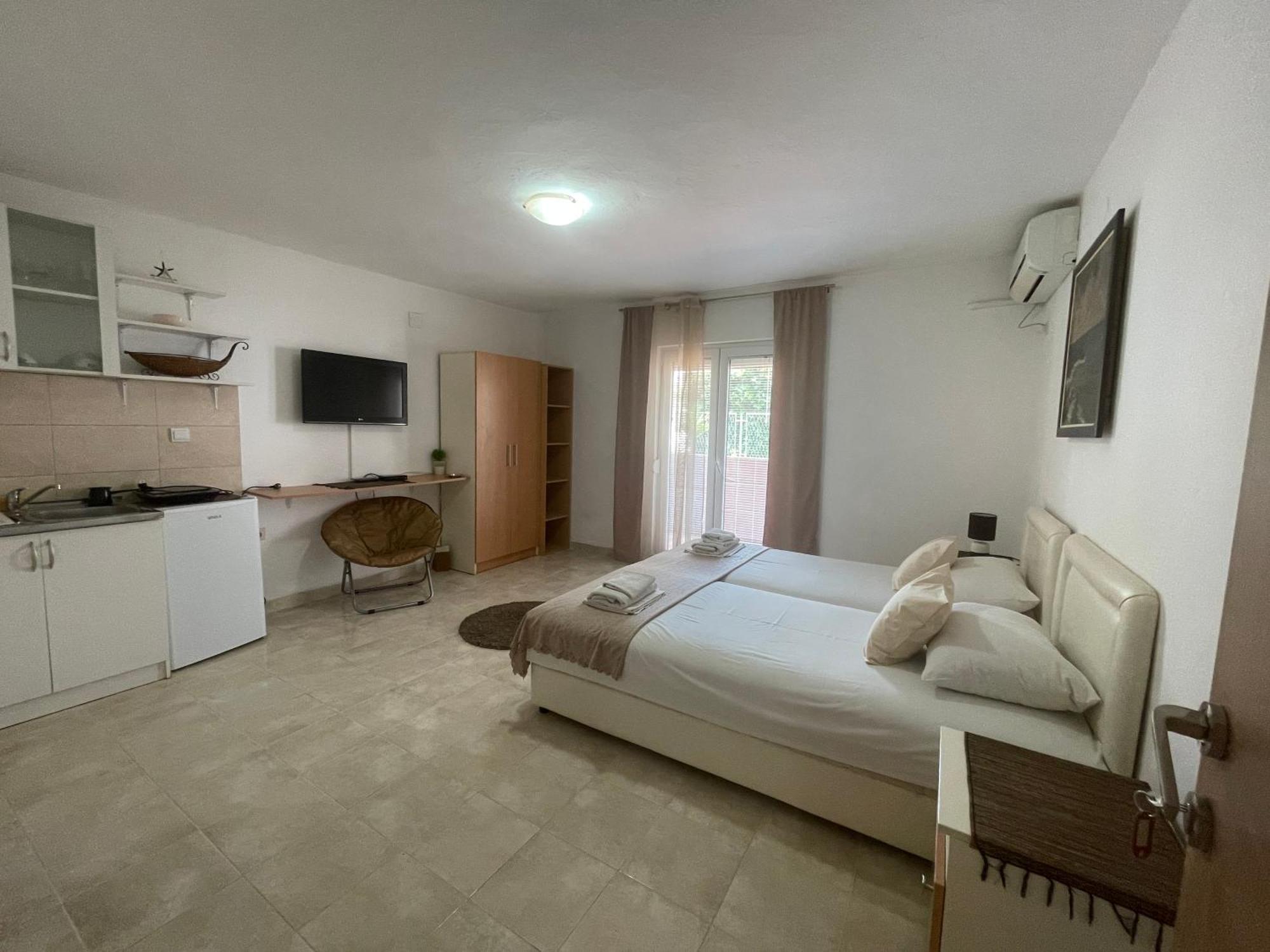 Guest House Jasna Будва Екстериор снимка